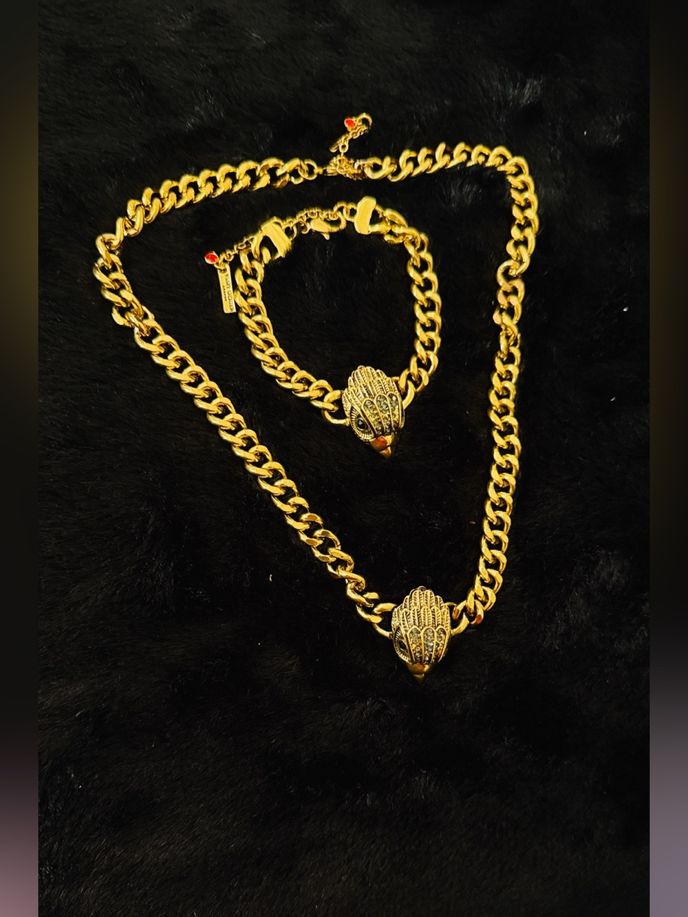 NWOT Gold-Tone Women's Chain Necklace with bracelet